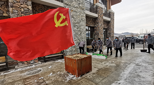 让行动与雷锋精神同在